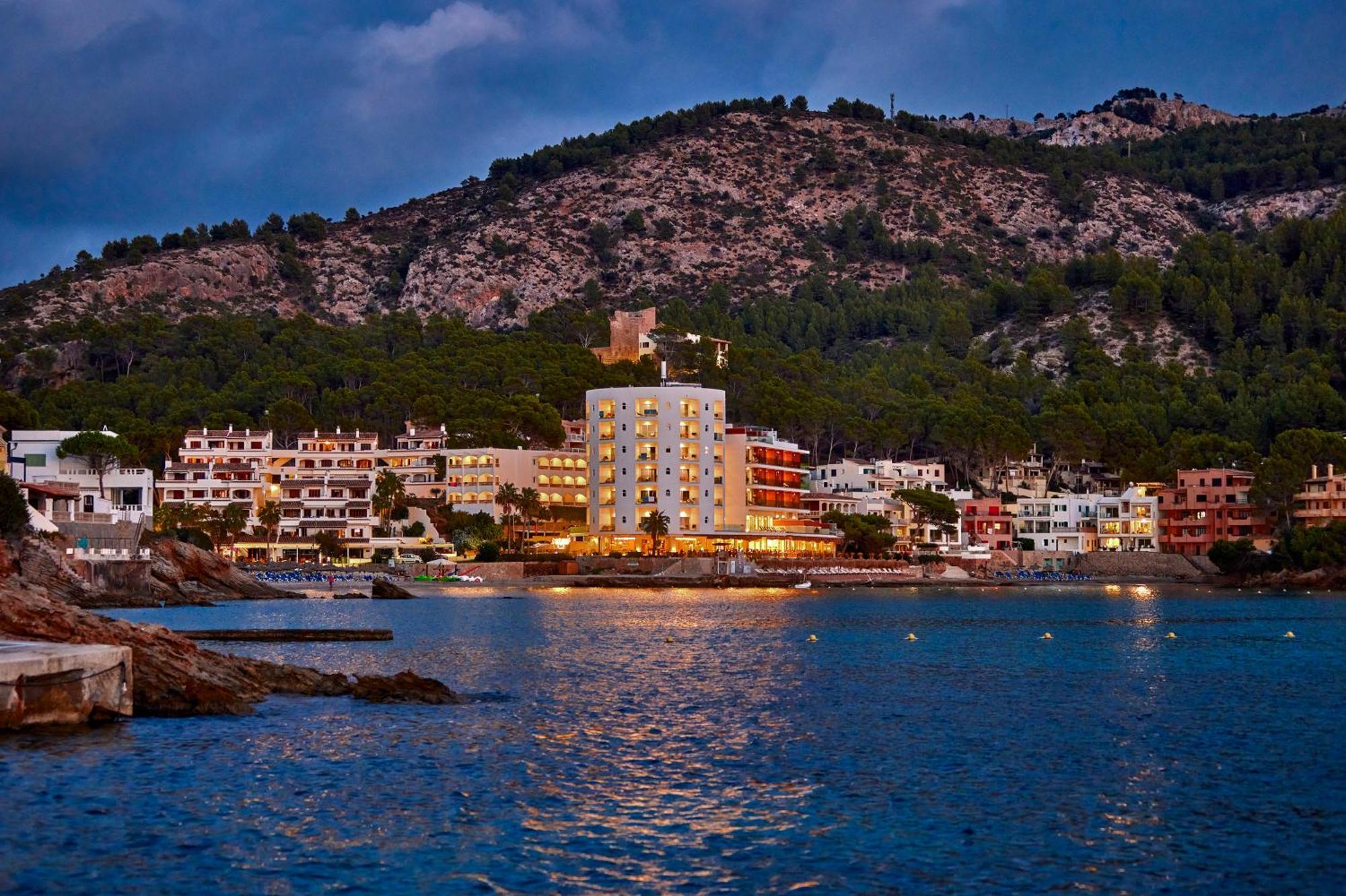 Universal Hotel Aquamarin Sant Elm Exteriér fotografie